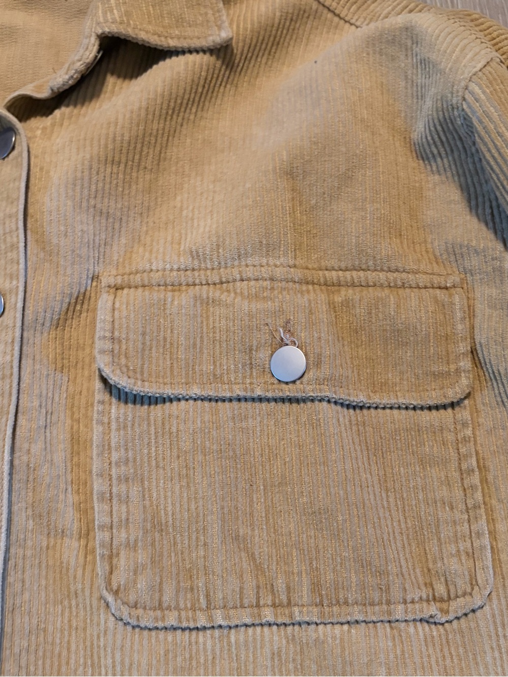 Pretty Little Thing Cropped Raw Hem Corduroy Shirt Jacket - Picture 10 of 10